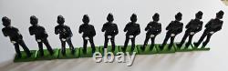 10 pieces of Toy soldiers Britain's 1986 English Policeman Bobby Metal Figure's