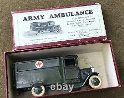 1930 Britains Ltd Army Ambulance Square Nosed Casualty Nurse Driver Box Set 1521