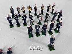24x Vintage 1960s BRITAINS Eyes Right Band of The Royal Marines Plastic Figures