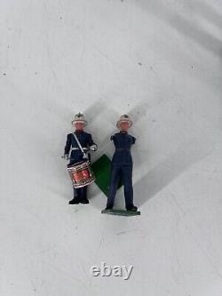 24x Vintage 1960s BRITAINS Eyes Right Band of The Royal Marines Plastic Figures