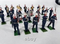24x Vintage 1960s BRITAINS Eyes Right Band of The Royal Marines Plastic Figures