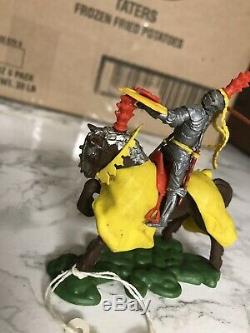 2 Britains swoppet knight Horseback (Rare) Yellow Blanket And Knight On Knees