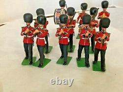 38 Britains Ltd Plastic Scottish Band, Horns, Drums Hand Painted