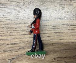 50 x VINTAGE BRITAINS 54mm MODERN GUARDSMAN, WITH SA-80 From 1990