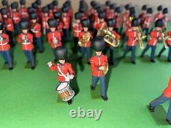 52 pcs BRITAINS EYES RIGHT Toy Soldier Lot Royal Marine Band And Infantry