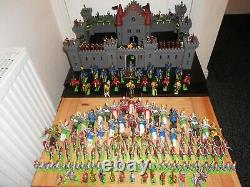 A100 Britains Deetail & Ltd Castle & Knights