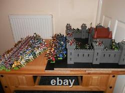 A100 Britains Deetail & Ltd Castle & Knights