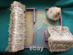 ANTIQUE 1920-30s THATCHED WOODEN FARM WITH BRITAINS JOHILLCO T&B ETC FARM LEAD