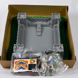 BNIB 1989 Britains Deetail Knights of the Sword Lion Castle playset