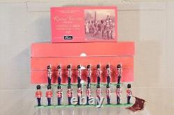BRITAINS 00294 5991 40201 QUEEN VICTORIA GRENADIER GUARDS COLOUR PARTY 1899 ol