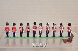 BRITAINS 00294 5991 40201 QUEEN VICTORIA GRENADIER GUARDS COLOUR PARTY 1899 ol