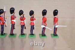 BRITAINS 00294 5991 40201 QUEEN VICTORIA GRENADIER GUARDS COLOUR PARTY 1899 ol