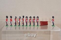 BRITAINS 00294 5991 40201 QUEEN VICTORIA GRENADIER GUARDS COLOUR PARTY 1899 ol