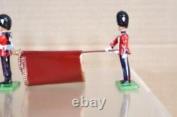 BRITAINS 00294 5991 40201 QUEEN VICTORIA GRENADIER GUARDS COLOUR PARTY 1899 ol