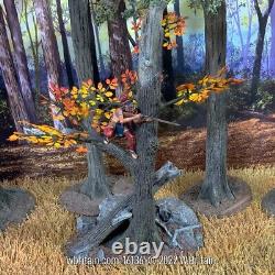 BRITAINS 16136 A Clear Shot Native Warrior Firing from an Autumn Tree