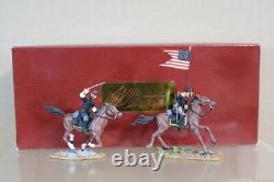 BRITAINS 17371 AMERICAN CIVIL WAR MOUNTED UNION CAPTAIN & GUIDON BEARER SET oi