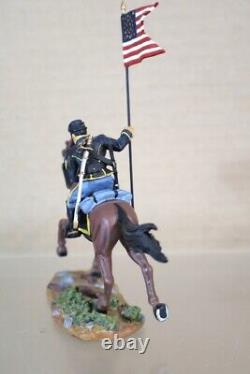 BRITAINS 17371 AMERICAN CIVIL WAR MOUNTED UNION CAPTAIN & GUIDON BEARER SET oi