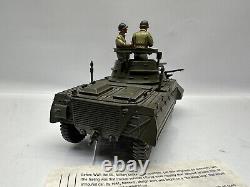 BRITAINS 17585 US ARMY LIGHT ARMOURED SCOUT CAR VEHICLE + CREW Retired 2005 1/30