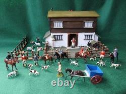 BRITAINS 1930s LEAD HUNT SET PEACOCK TOYS WOODEN FARMHOUSE PEOPLE & ANIMALS