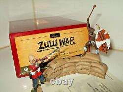 BRITAINS 20030 Zulu War, Breach the Wall, 24th ft Fires at Zulu Warrior, in 54mm