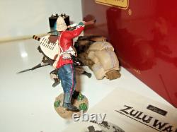 BRITAINS 20101 Down but not Out, 24th Ft Trys to Bayonette Fallen Zulu in 54mm