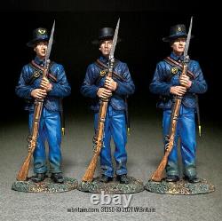 BRITAINS 31350 Federal Infantry Standing at Rest set of 3