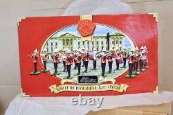BRITAINS 40293 The BAND of the ROYAL MARINES MARCHING BAND MINT BOXED ol