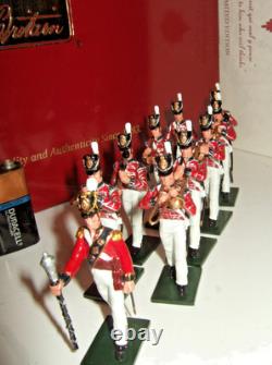 BRITAINS 43103 Band of the Coldstream Regt of Ft Guards, 1815 in Lux. Box in54mm