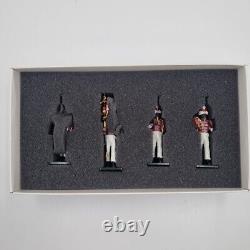 BRITAINS 43105 Limited Edition The Coldstream Regiment of Foot Guards, Bandsmen