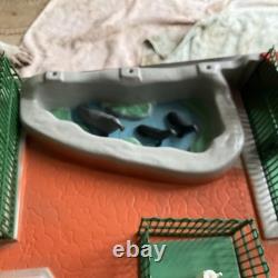 BRITAINS 4712 MODEL ZOO SET with animals + ORIGINAL Box, 1968-1970s