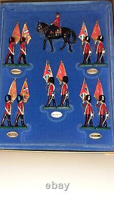BRITAINS 5801 Trooping Colour Guards Queen Elizabeth Ltd Edition 1987 132 S7