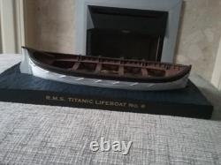 BRITAINS 62001 RMS TITANIC LIFEBOAT No. 6 COMMEMORATIVE SET