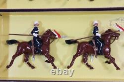 BRITAINS 8806 BRITISH The DUKE of CAMBRIDGE'S OWN 17th LANCERS with COLOURS oc