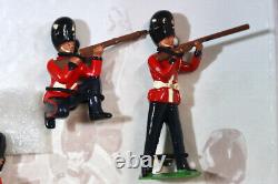 BRITAINS 8813 ROYAL FUSILIERS & MOUNTED 13th HUSSARS DENNIS BRITAIN SET nz