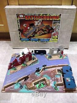 BRITAINS DEETAIL BATTLEGROUND PLAYSET 1977. Cat-No 4715