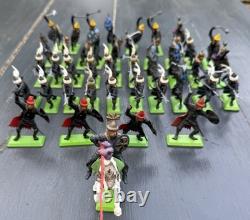 BRITAINS DEETAIL Saracens Turks medieval Soldiers 1971 large job lot x 41