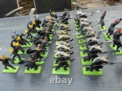 BRITAINS DEETAIL Saracens Turks medieval Soldiers 1971 large job lot x 41