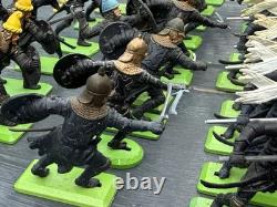 BRITAINS DEETAIL Saracens Turks medieval Soldiers 1971 large job lot x 41
