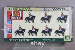 BRITAINS EYES RIGHT 7830 ROYAL HOUSEHOLD MOUNTED LIFE GUARDS BOXED oe