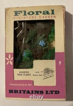 BRITAINS FLORAL GARDEN Collection, x7 Boxed -2588 Dove Cote, Bird Bath, Sun Dial