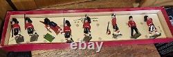 BRITAINS HOLLOWCAST SET NO. 75 THE SCOTS GUARDS with OFFICER & PIPER Soldiers