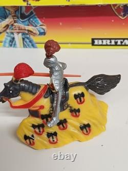 BRITAINS KNIGHTS OF THE SWORD JOUSTING & SWORD ON HORSEBACK FIGURES counter pack