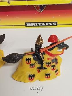 BRITAINS KNIGHTS OF THE SWORD JOUSTING & SWORD ON HORSEBACK FIGURES counter pack