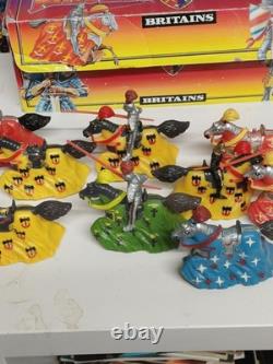 BRITAINS KNIGHTS OF THE SWORD JOUSTING & SWORD ON HORSEBACK FIGURES counter pack