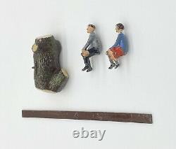 BRITAINS LEAD HOME FARM GARDEN SERIES BOY & GIRL ON SEESAW #618 1950s