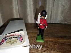 BRITAINS LTD Marching Coldstream Guards Colour Bearer Vinyl Bearskin Figure