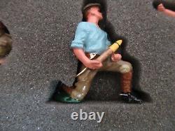 BRITAINS PREMIER SERIES 13 PDR GUN & LIMBER OF THE R. H. A. WITH 4 MEN No. 8919
