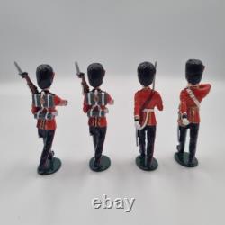 BRITAINS Premier World War I 41037 COLDSTREAM GUARDS COLOUR PARTY Boxed