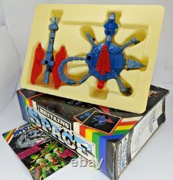 BRITAINS RARE 1984 SPACE SERIES No. 9131 BOXED CYBERTRON & ROBOT & RARE LEAFLET