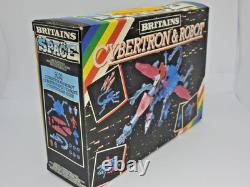 BRITAINS RARE 1984 SPACE SERIES No. 9131 BOXED CYBERTRON & ROBOT & RARE LEAFLET